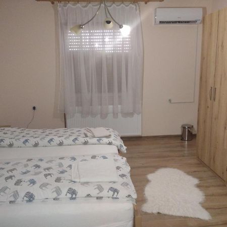 Evelin Sobe Apartment Backa Topola Luaran gambar