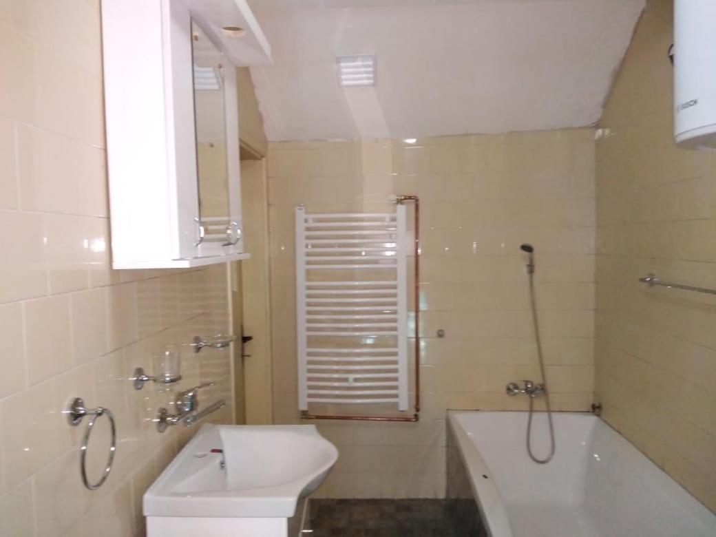 Evelin Sobe Apartment Backa Topola Luaran gambar